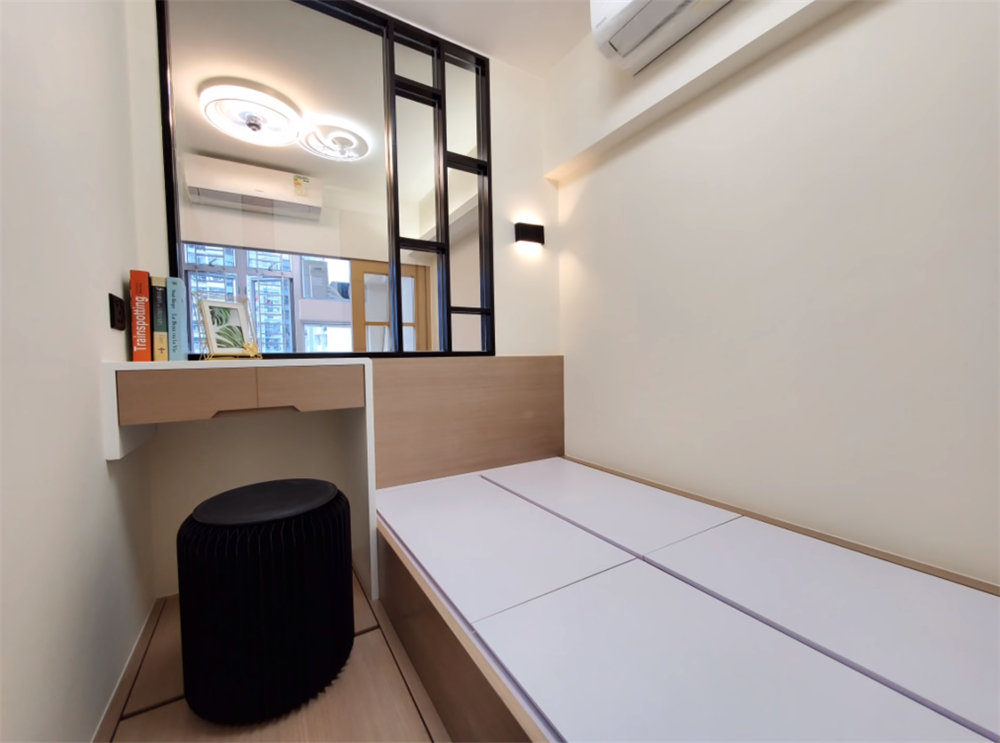 香港蜗居30平米一家三口穷开心,香港一家三口蜗居30平