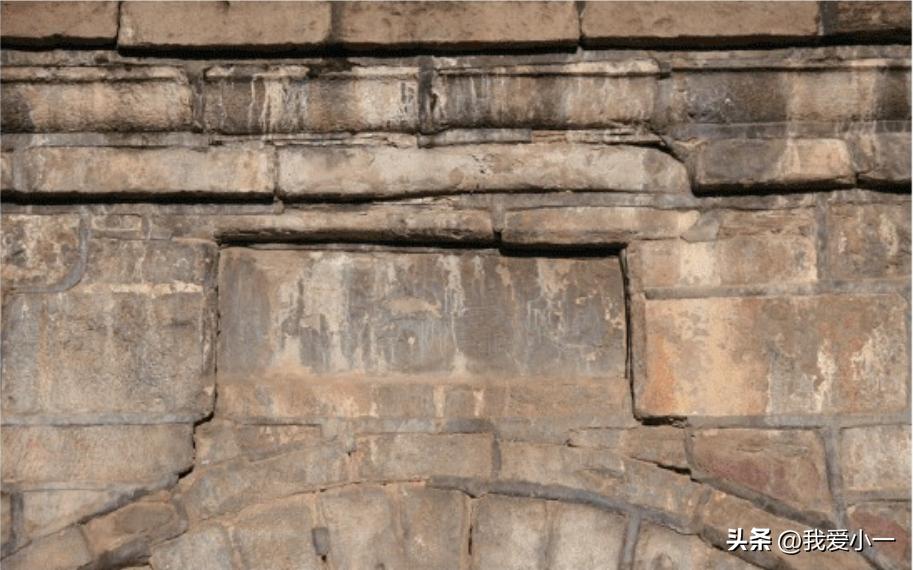 云南古建筑名单大全,云南古滇墓葬群