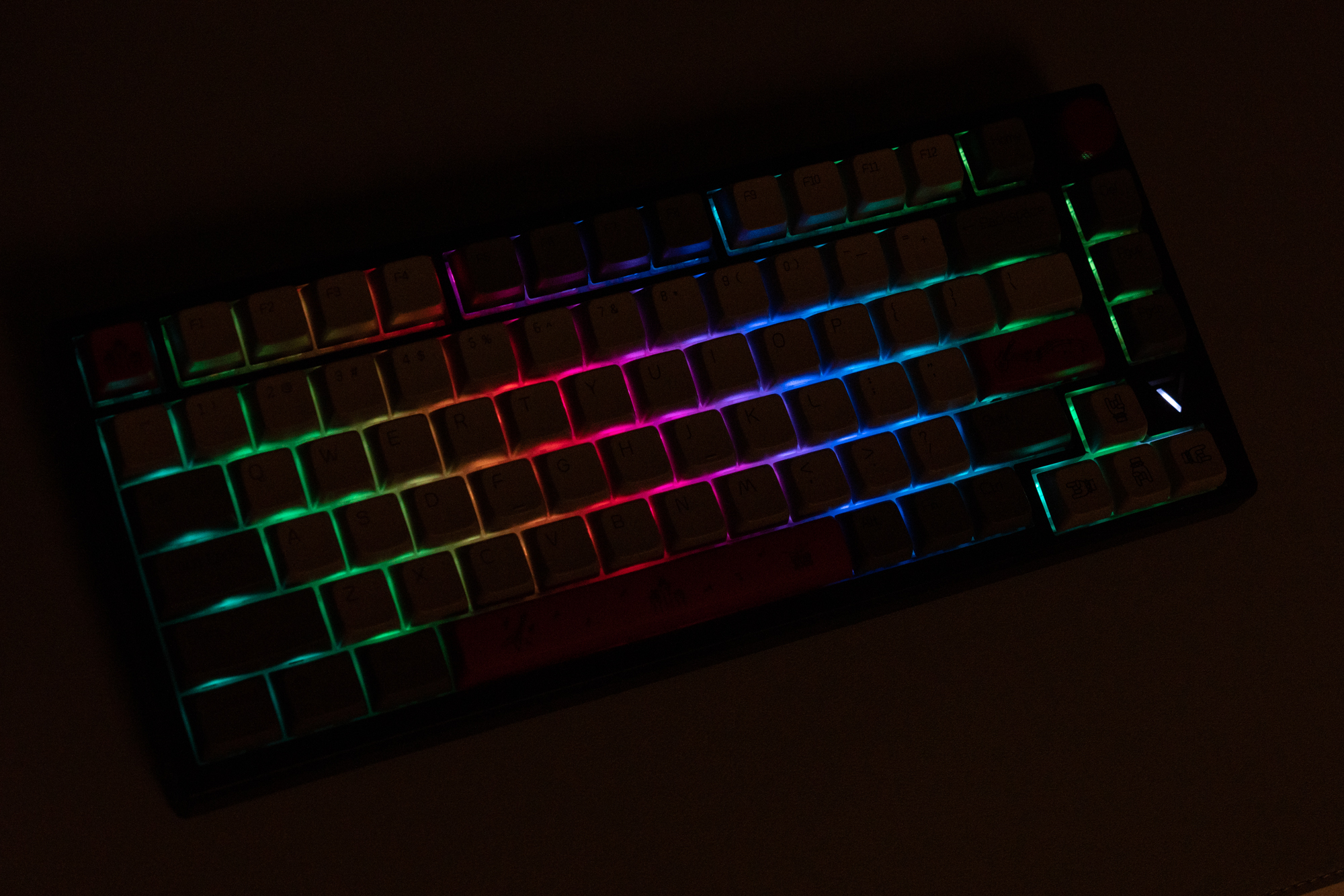 黑爵ak692机械键盘测评,黑爵的机械键盘怎么样值得买吗