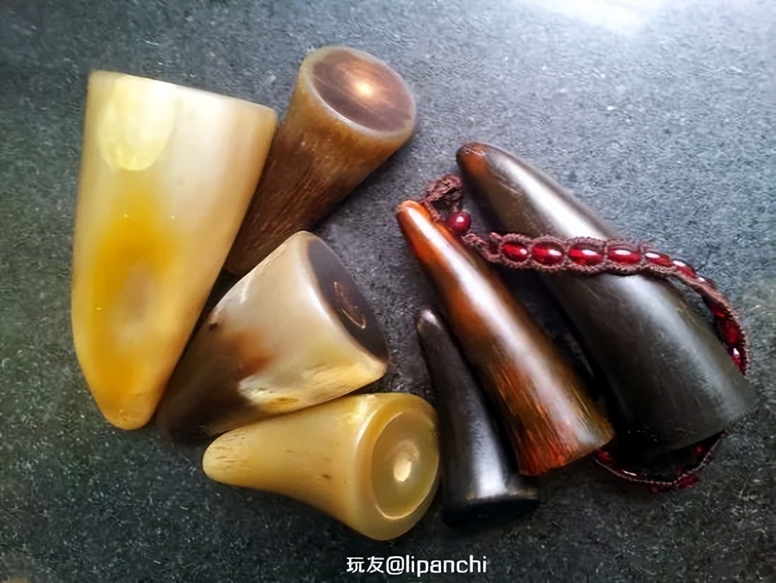 牦牛角盘玩前后对比,牦牛角能盘出包浆吗