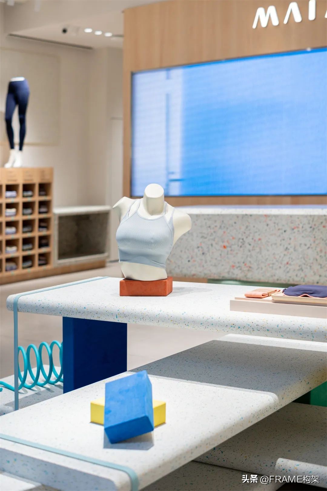 maiaactive官方旗舰店橱窗,maiaactive运动旗舰店商品