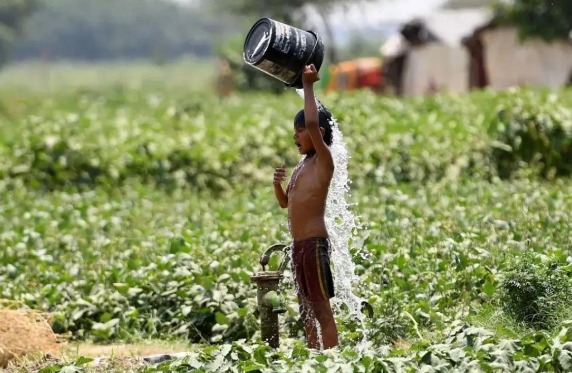 太阳耀斑6月份,超强太阳耀斑爆发影响人类活动