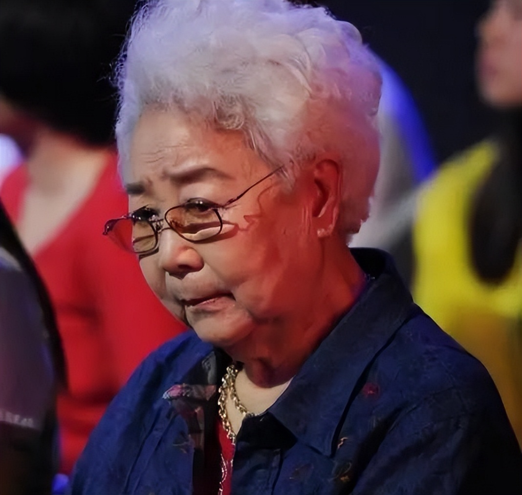 老艺术家田华的抗癌经历,87岁的田华近况