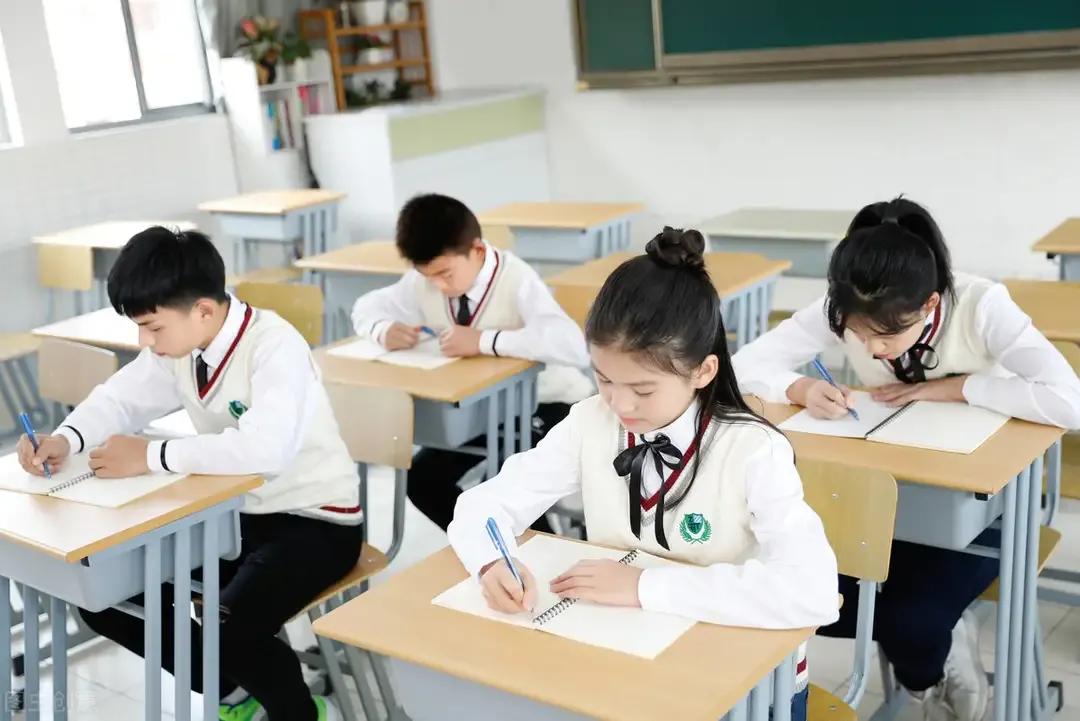 冀教版英语七年级上unit3,冀教版八上英语unit7-8重点