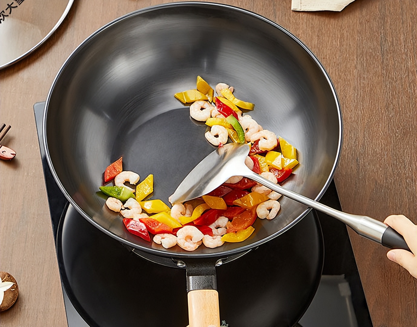 买铁锅买哪一种铁锅好,在铁锅中挑选出正规的铁锅