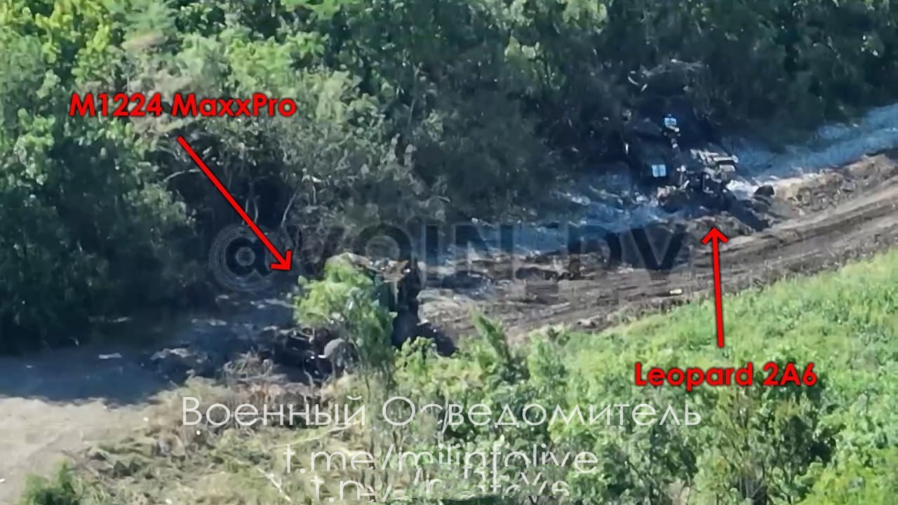 俄乌战场豹2被俄军击毁视频,俄乌战争的豹二是被什么武器打的