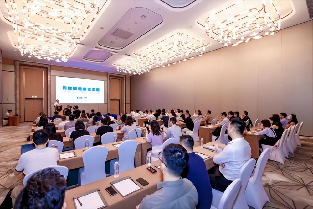 长沙爱尔眼科医院真实原视频,长沙爱尔眼科离焦镜宣传片