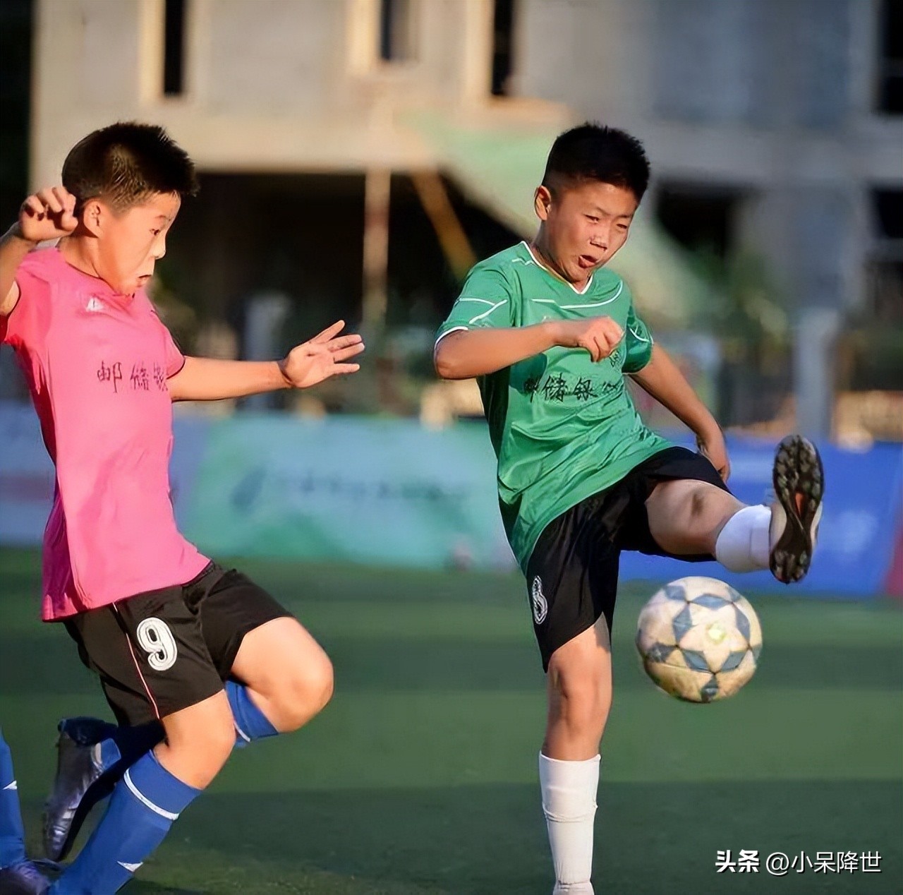 为什么现在小学生都要学足球,现在学足球还来得及吗