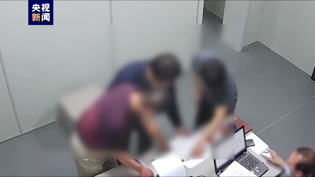 唐山某烧烤店打人案侦办经过全披露！陈某志受审视频首次曝光