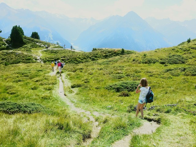 五岳之南衡山在哪里,南岳之称的衡山位于我国哪