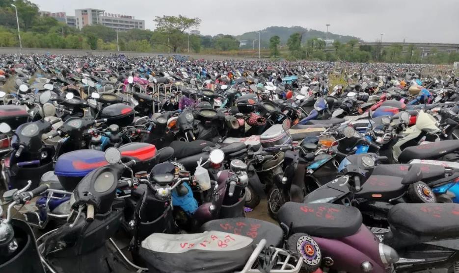 交警查扣摩托车在哪个位置,交警入户查扣电动车