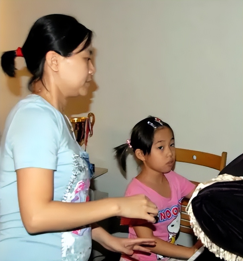 43岁围棋冠军常昊近照,围棋国手常昊和张璇