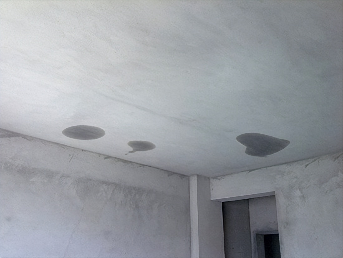 宿舍天花板漏水怎么解决,楼上厕所漏水天花板滴水怎么解决