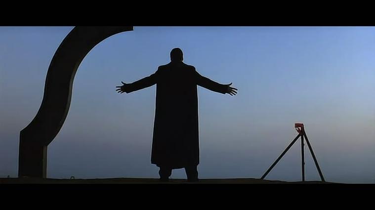 电影《天使之城》中:爱是否能超越时间与空间的束缚?