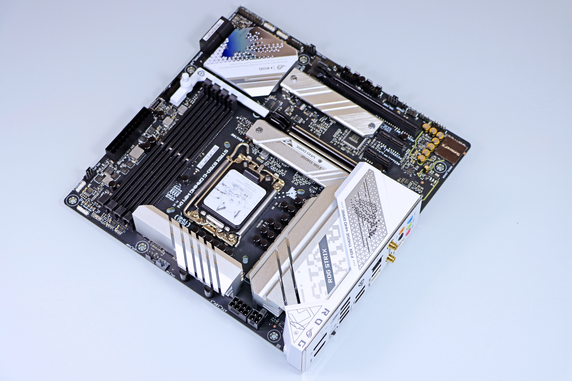 b760-ggaming小吹雪主机搭配,b760-g吹雪13600kf测评