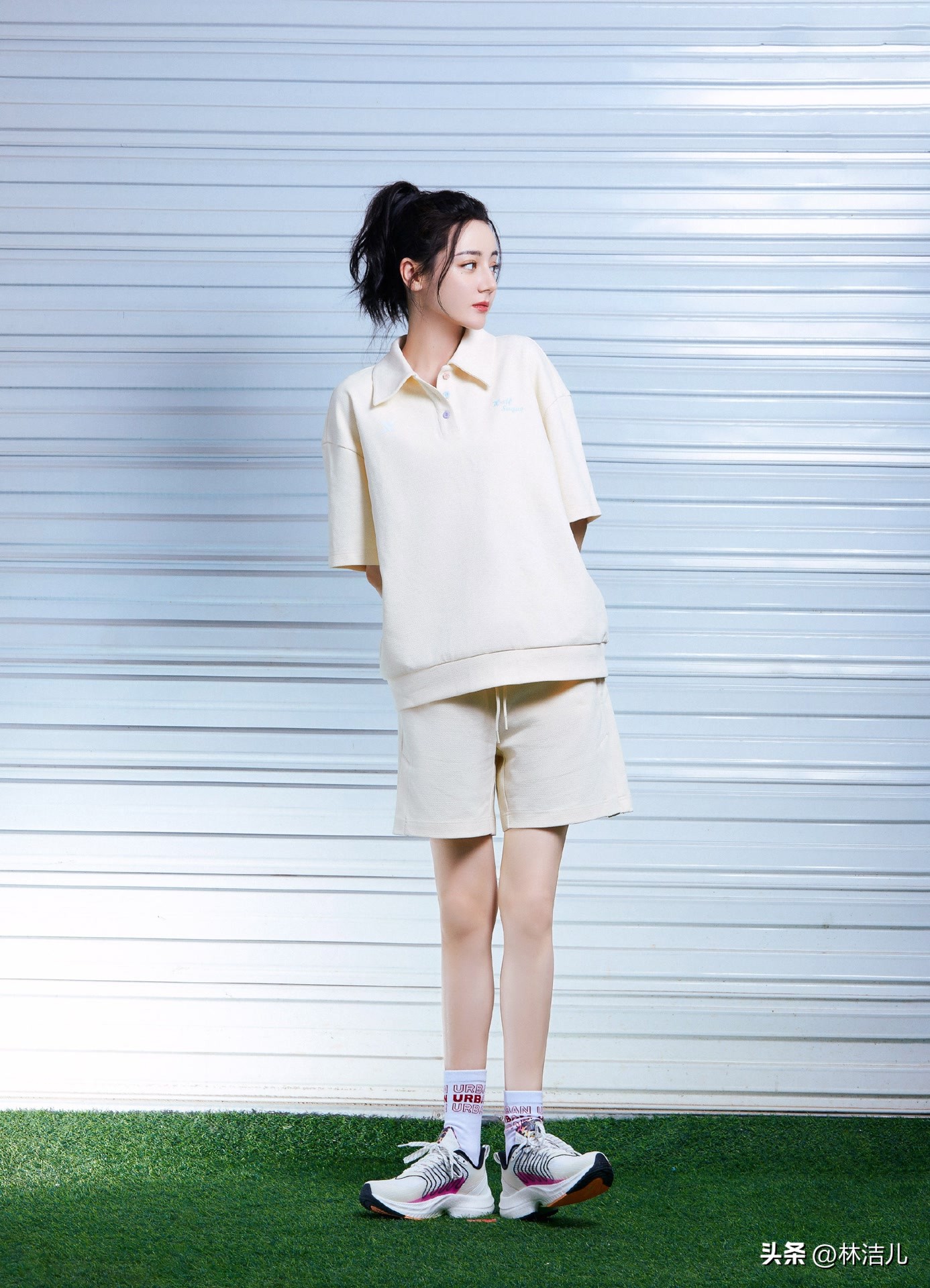 杨幂蓬松高马尾教程,杨幂双马尾编发教程刘诗诗