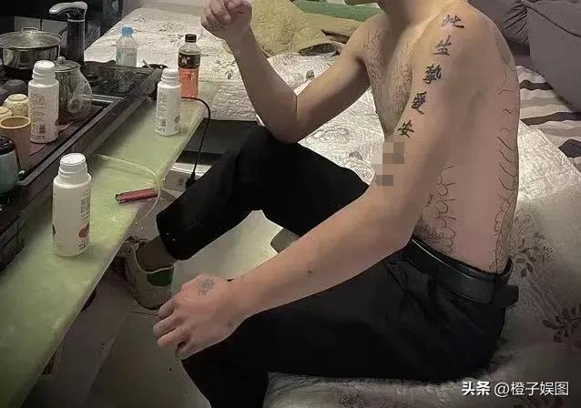 在厂里面上班有纹身的可以上班吗,手臂上有纹身可以进厂上班吗