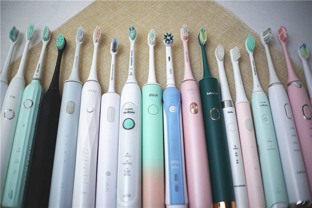 飞利浦sonicare3600系列电动牙刷,usmile电动牙刷和小米t700哪个好