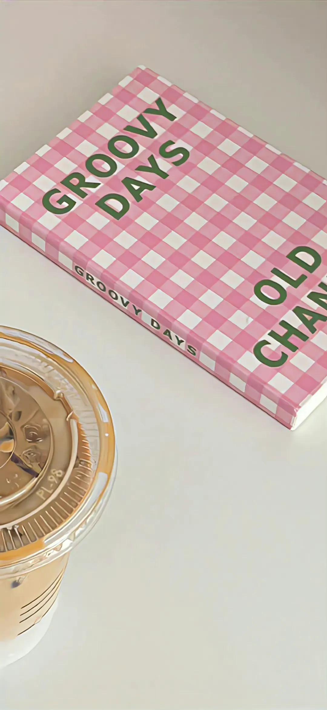 朋友圈自拍文案短句干净治愈,朋友圈自拍文案女