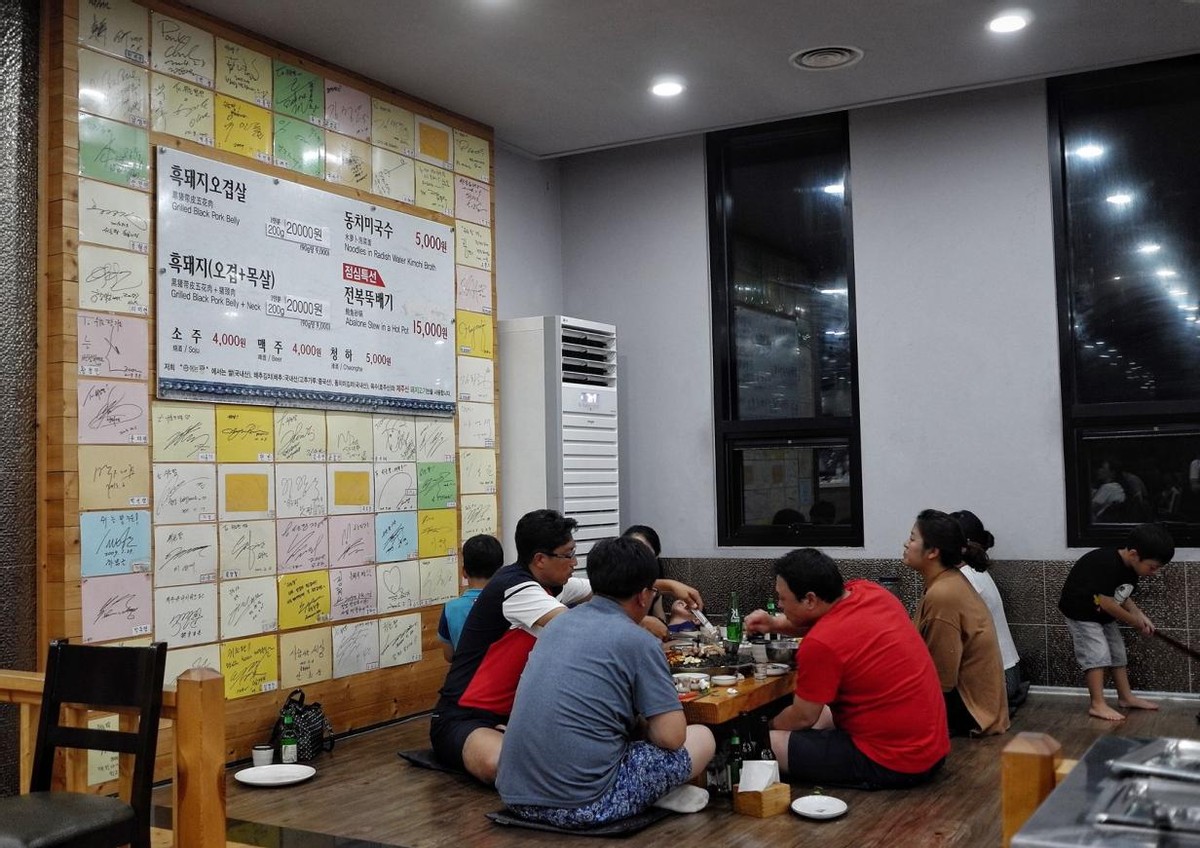 正宗中国名酒五粮液酒,五粮液高端酒历史