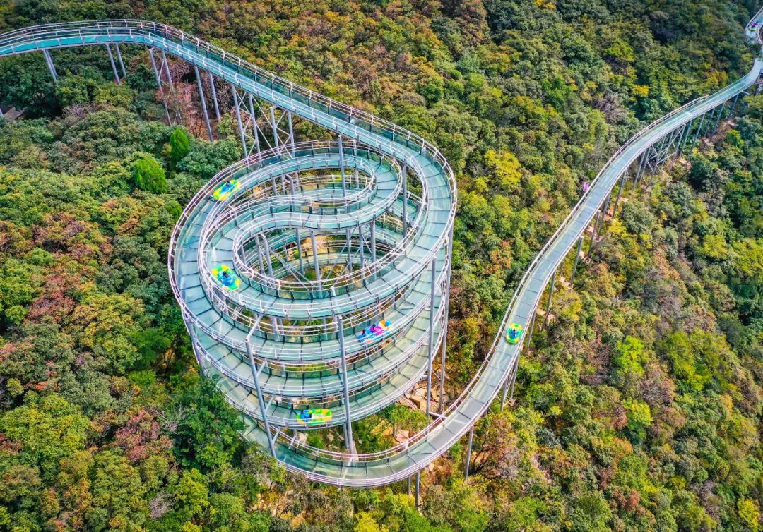 这个夏天一定要去玩一趟漂流,这个夏天一定要去玩一场漂流