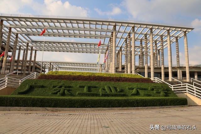 广东23岁女孩嫁老板,广东23岁女子嫁35岁老板