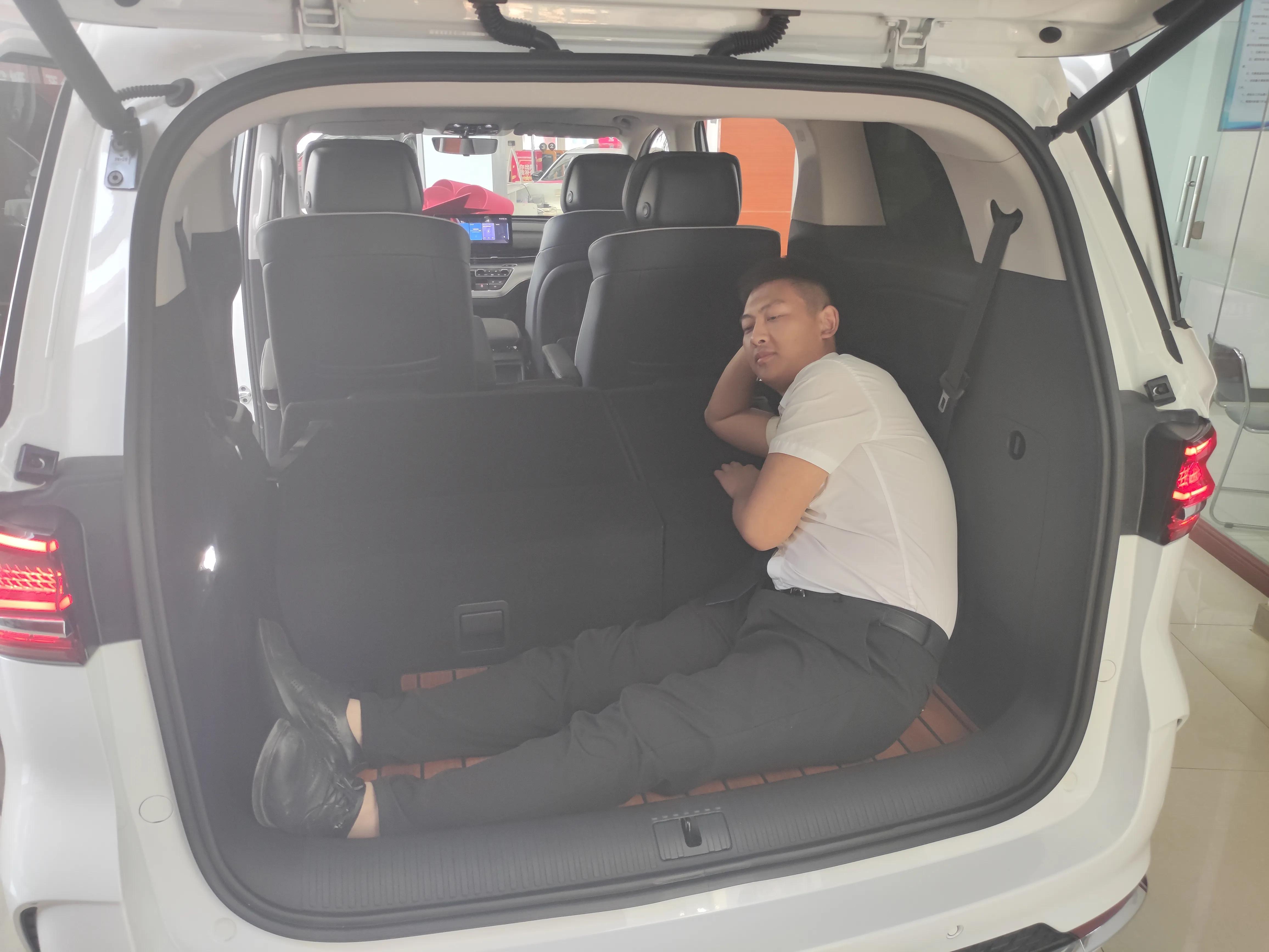 你怎么这么能装,客厅就要这么装