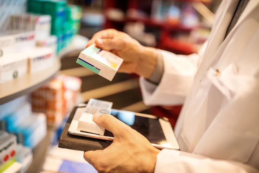 抗癌药试药靠谱吗,抗癌中草药是否比西药好