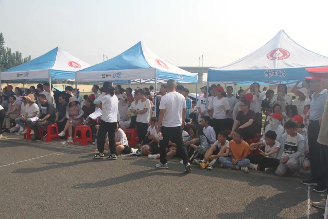 历山中学运动会,厉山镇中心小学秋季运动会开幕式