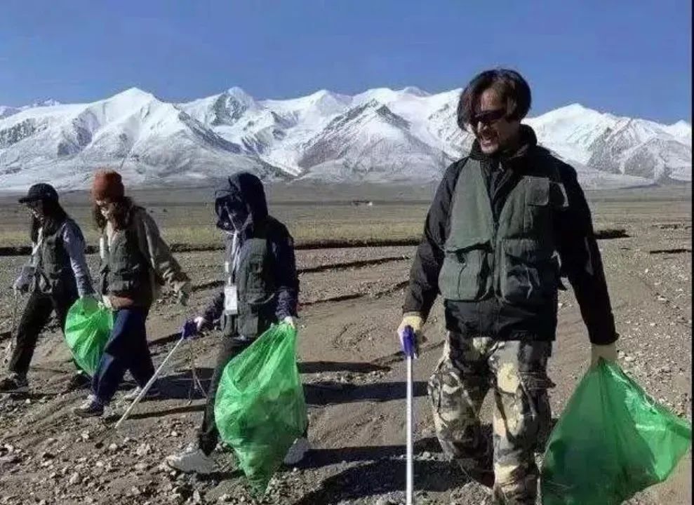 消失六年的他回来了,消失五年的他