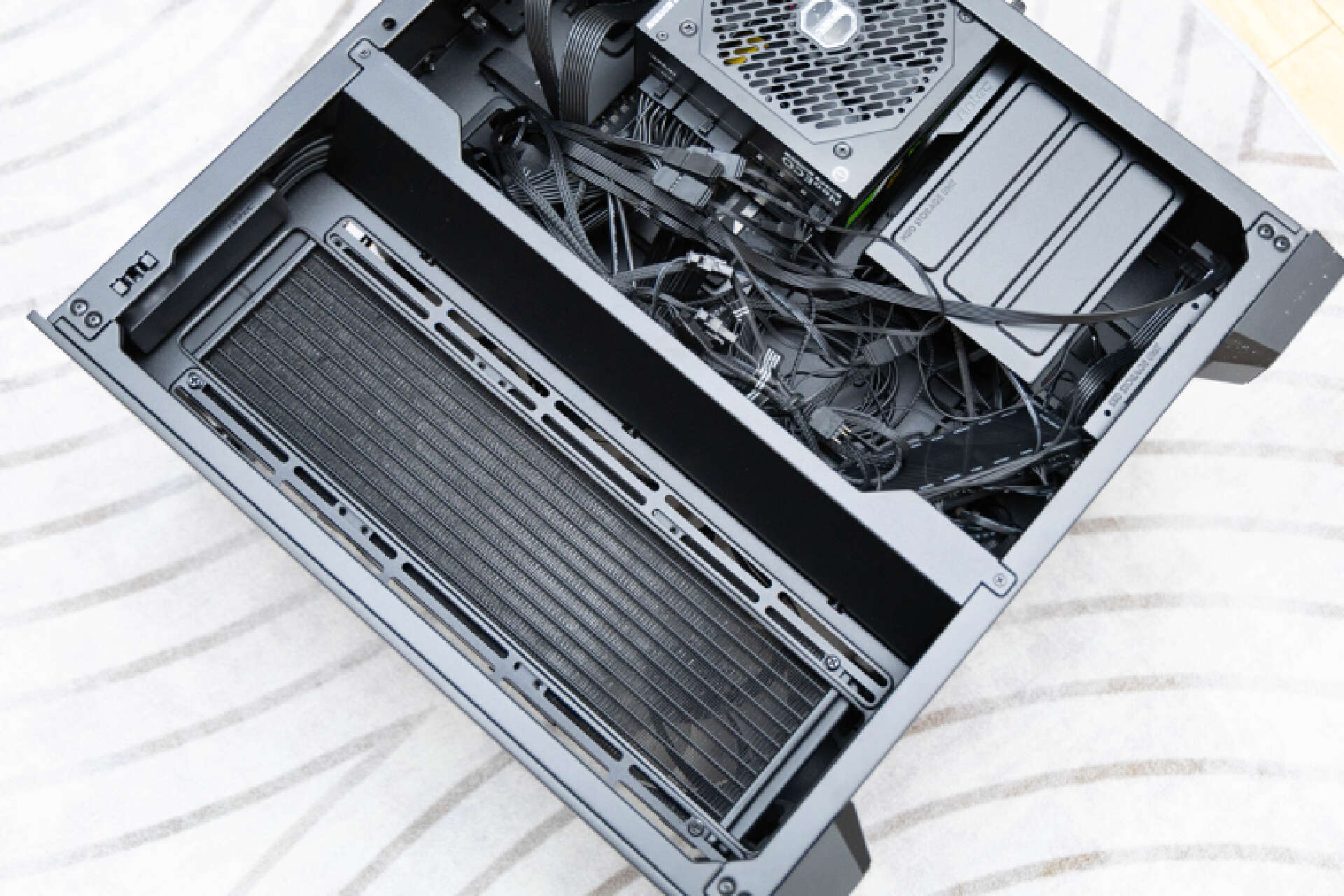 全塔海景房机箱,安钛克机箱c8海景房