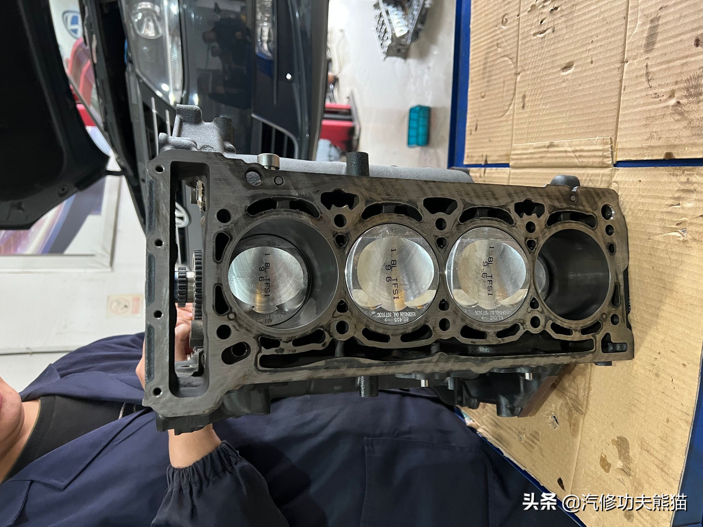 大众夏朗11万公里烧机油,大众夏朗九万公里突然烧机油