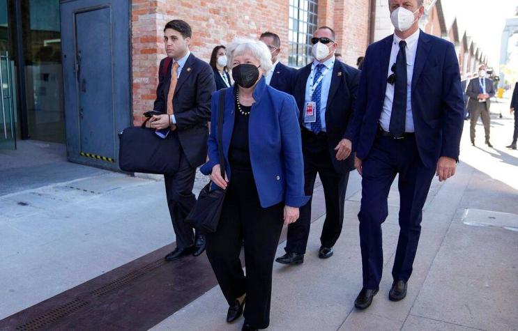 拜登回应雷蒙多照片,拜登着急了