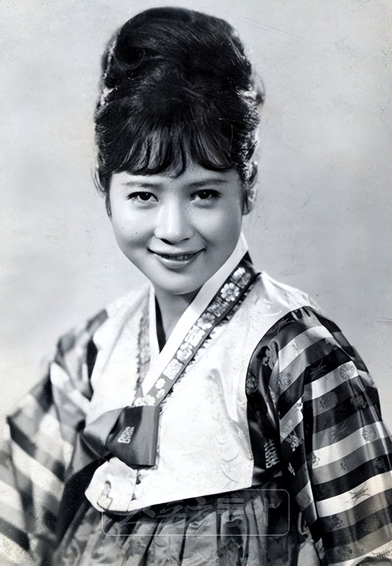 6大红极一时的韩国老牌女星，后来都怎么样了？