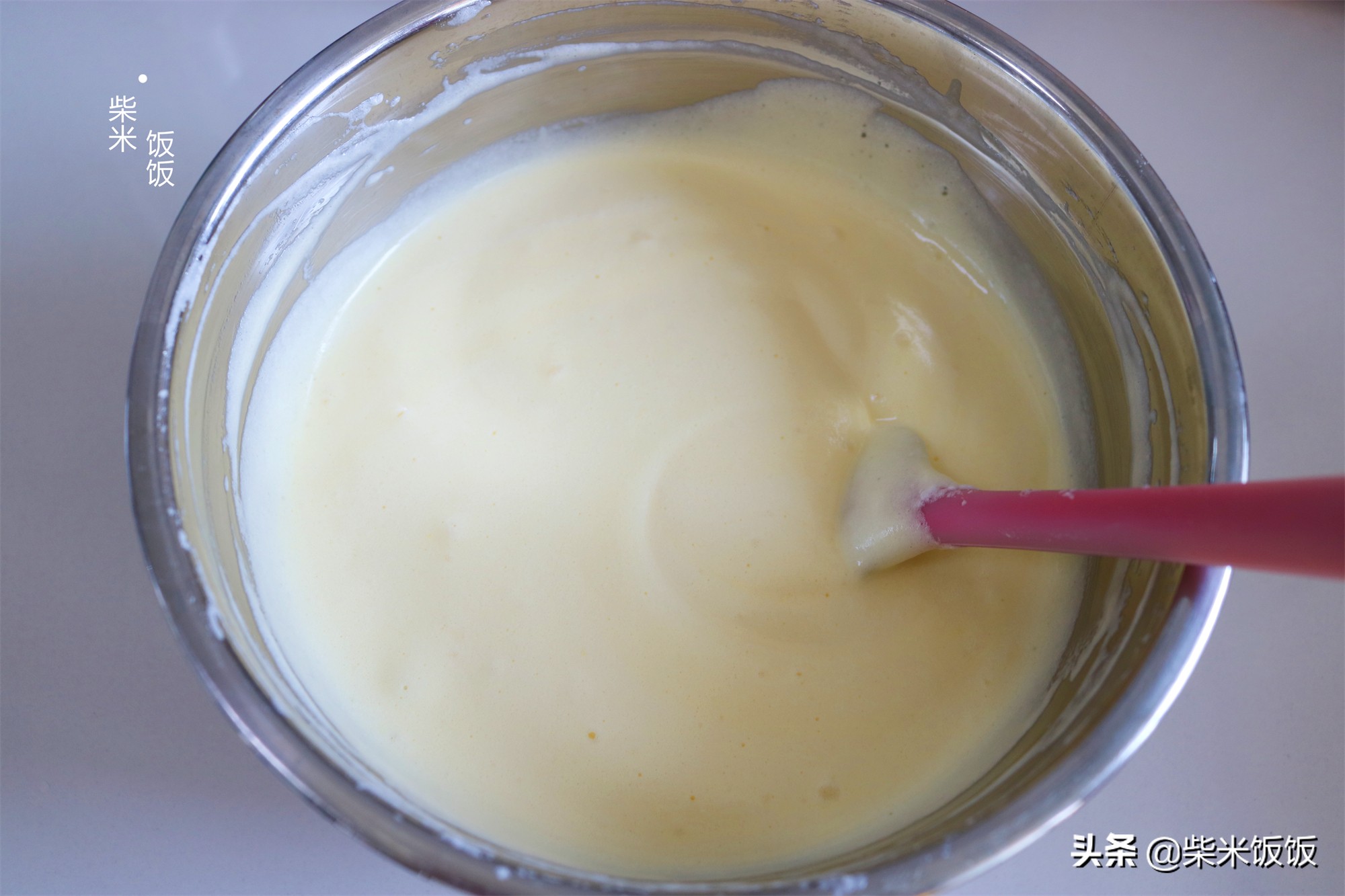 蛋糕蓬松不回缩的诀窍,烤箱做蛋糕防止蛋糕回缩的办法