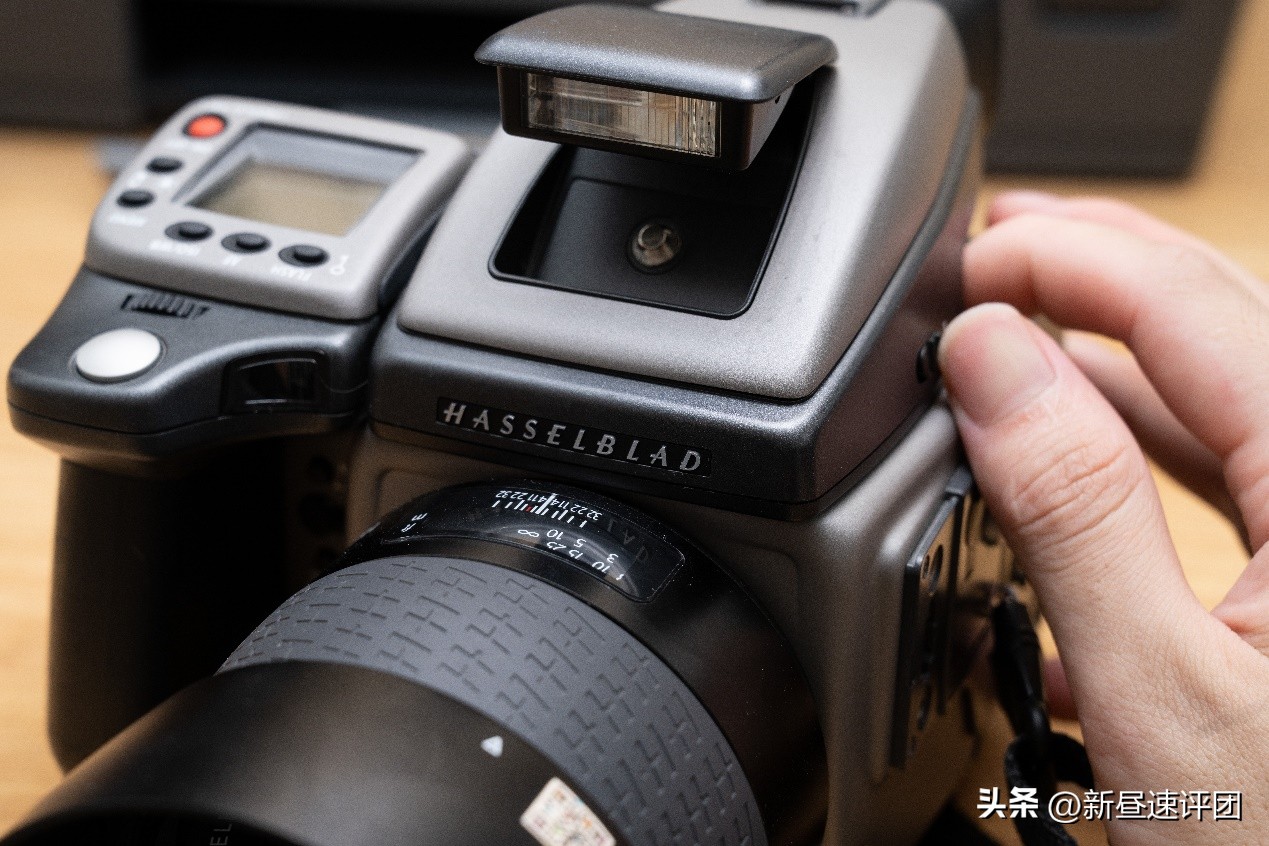 鍝堣嫃涓敾骞卙4d闀滃ご,鍝堣嫃鐩告満h4d-200ms