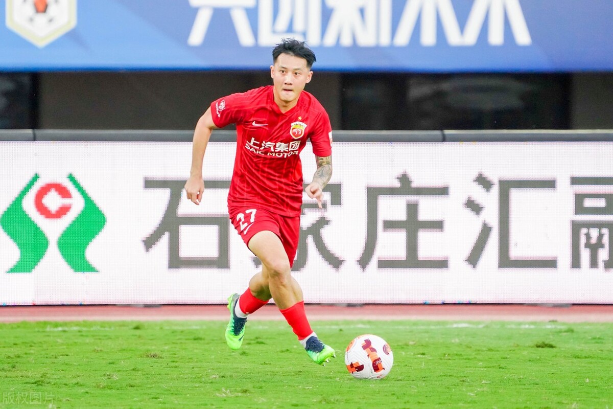 冯劲在上海上港俱乐部有出场吗,上港未来主力阵容