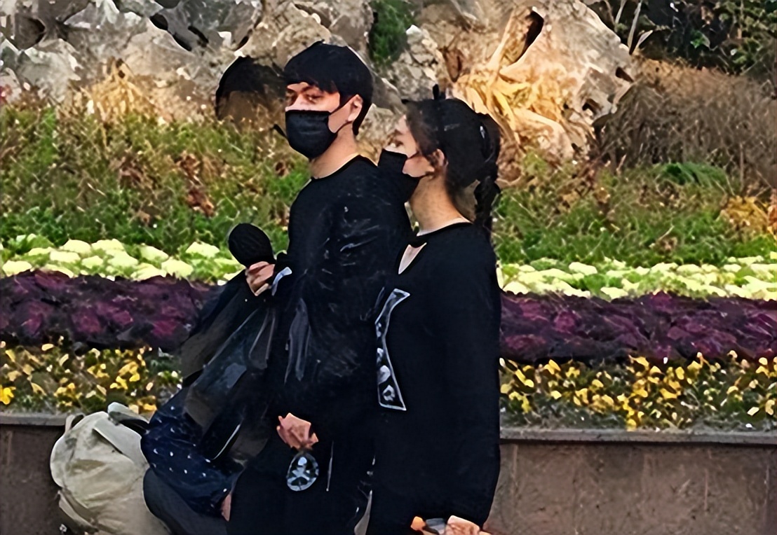 何炅和赵丽颖到底是什么关系,何炅和赵丽颖关系大揭秘