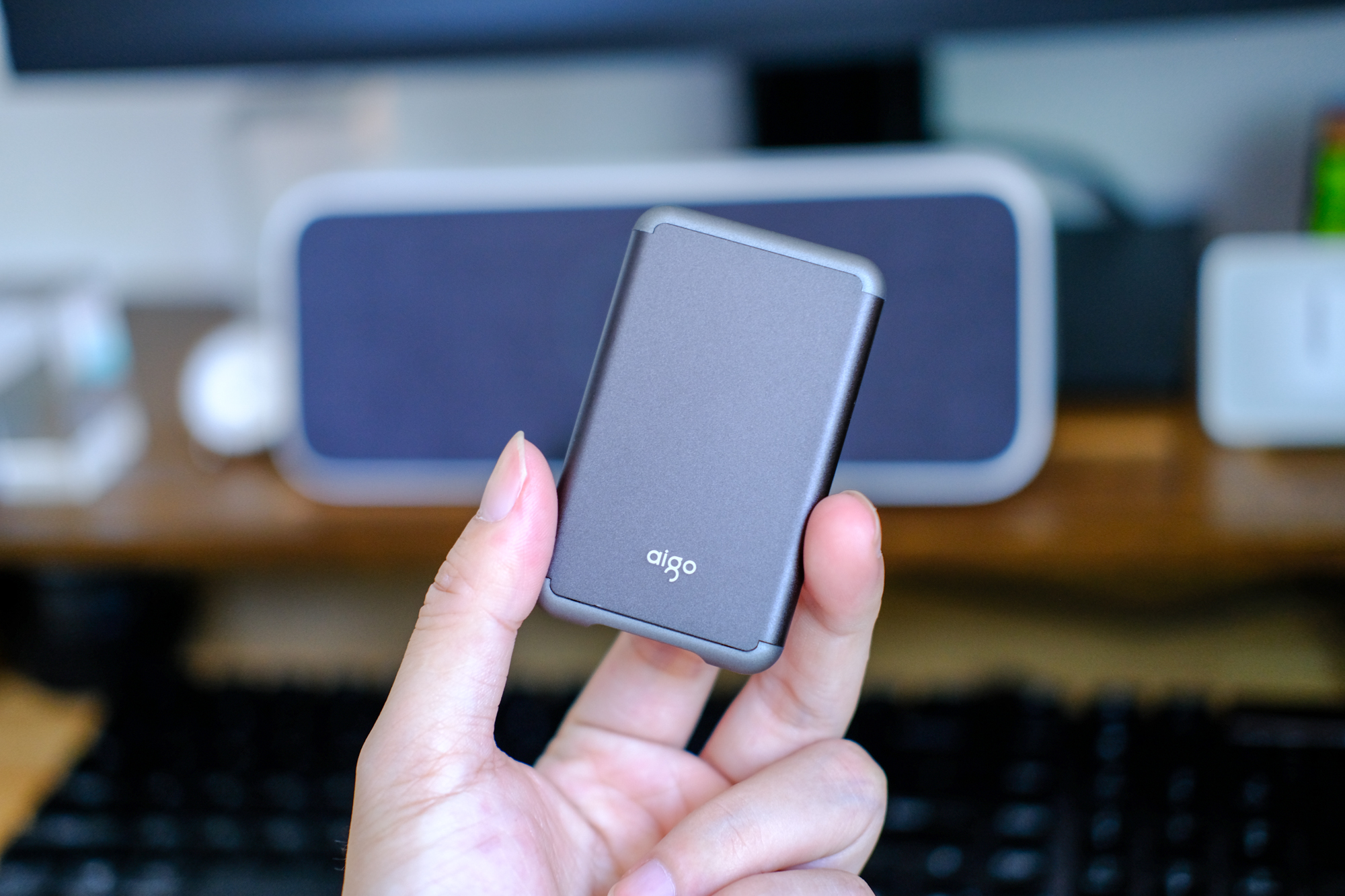 移动硬盘为什么不能存储数据,机械移动硬盘和固态硬盘哪个好