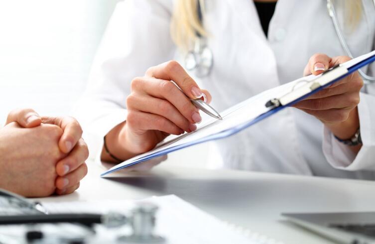 肠息肉会遗传，可致癌！家人患肠息肉，直系亲属肠癌风险增加43%