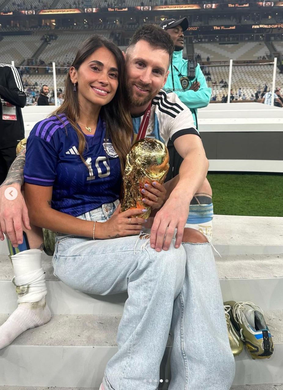 忠于家庭忠于妻子,忠于爱情忠于家庭忠于事业