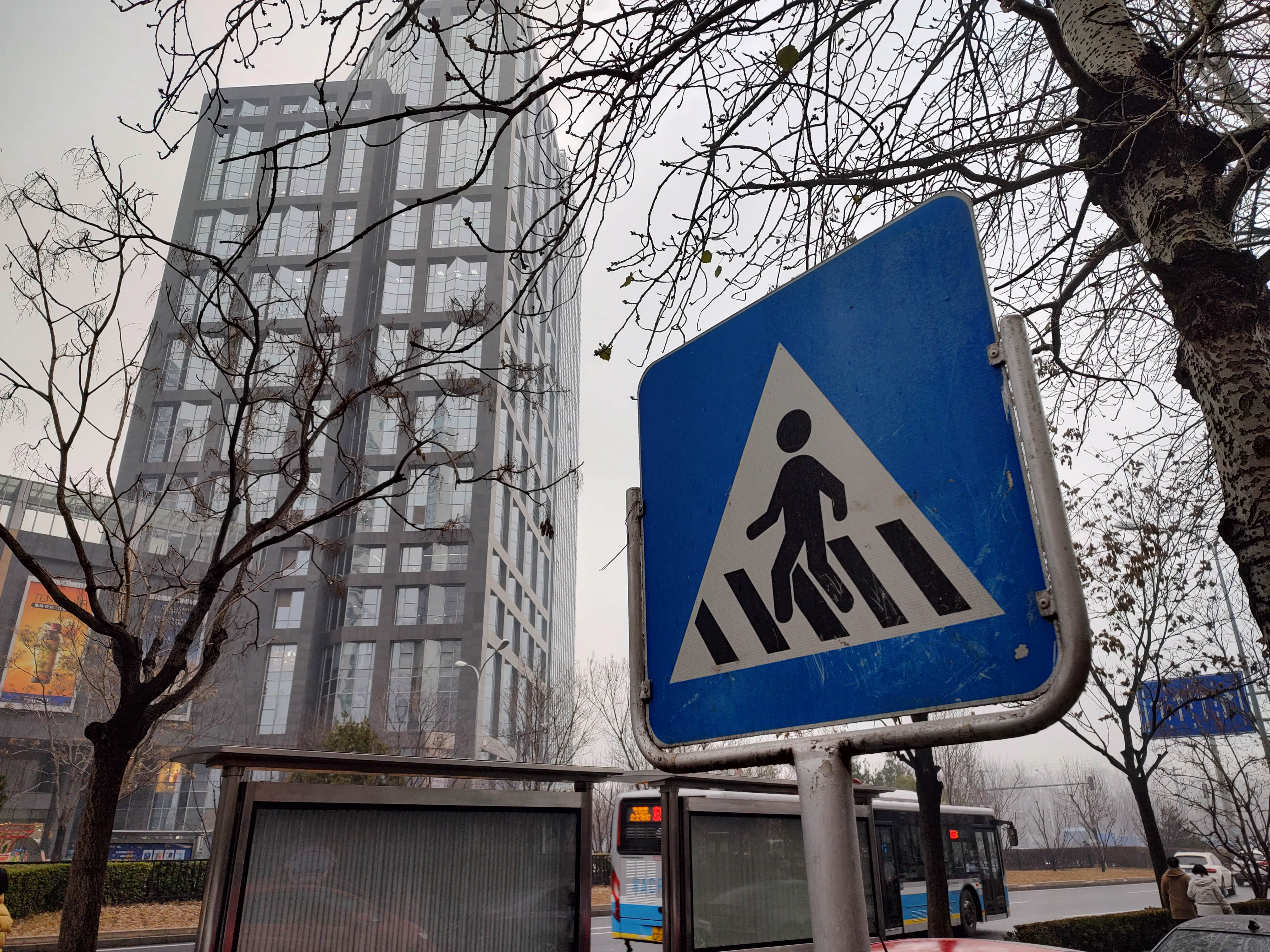 摩托罗拉edges30吃鸡能开90帧吗,摩托罗拉edges30评测