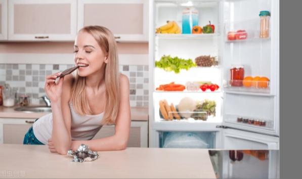 冰箱对开门和单开门哪款好用,冰箱门选十字门还是双开门