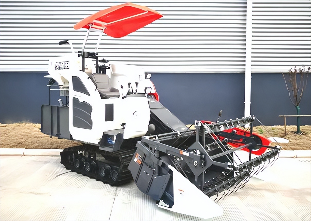 久保田水稻联合收割机最新产品,最好的大型水稻联合收割机