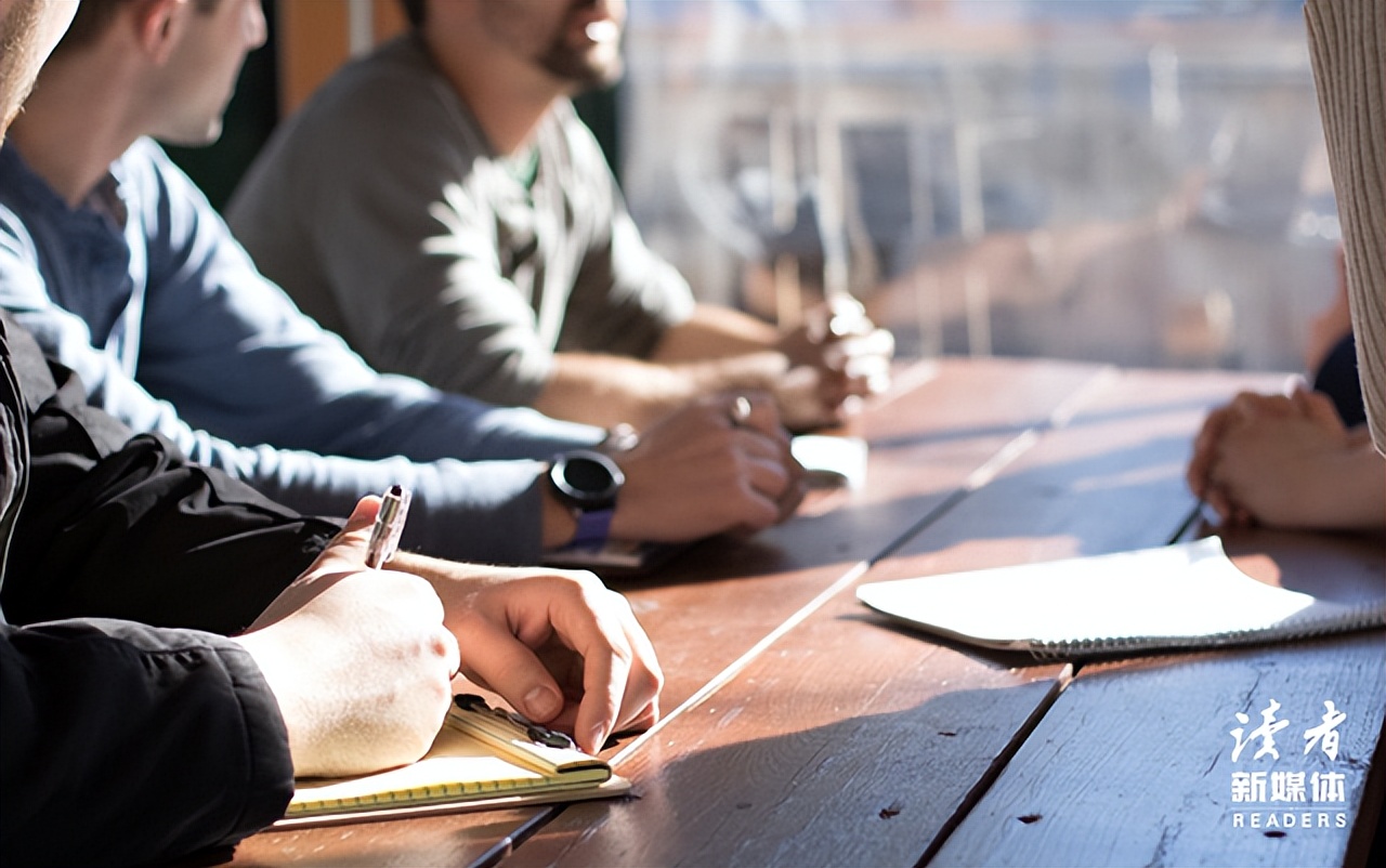 “一周10次，一个月4000元”陕西95后小伙上门代厨：隐秘的生活*规则潜**，再不懂就晚了