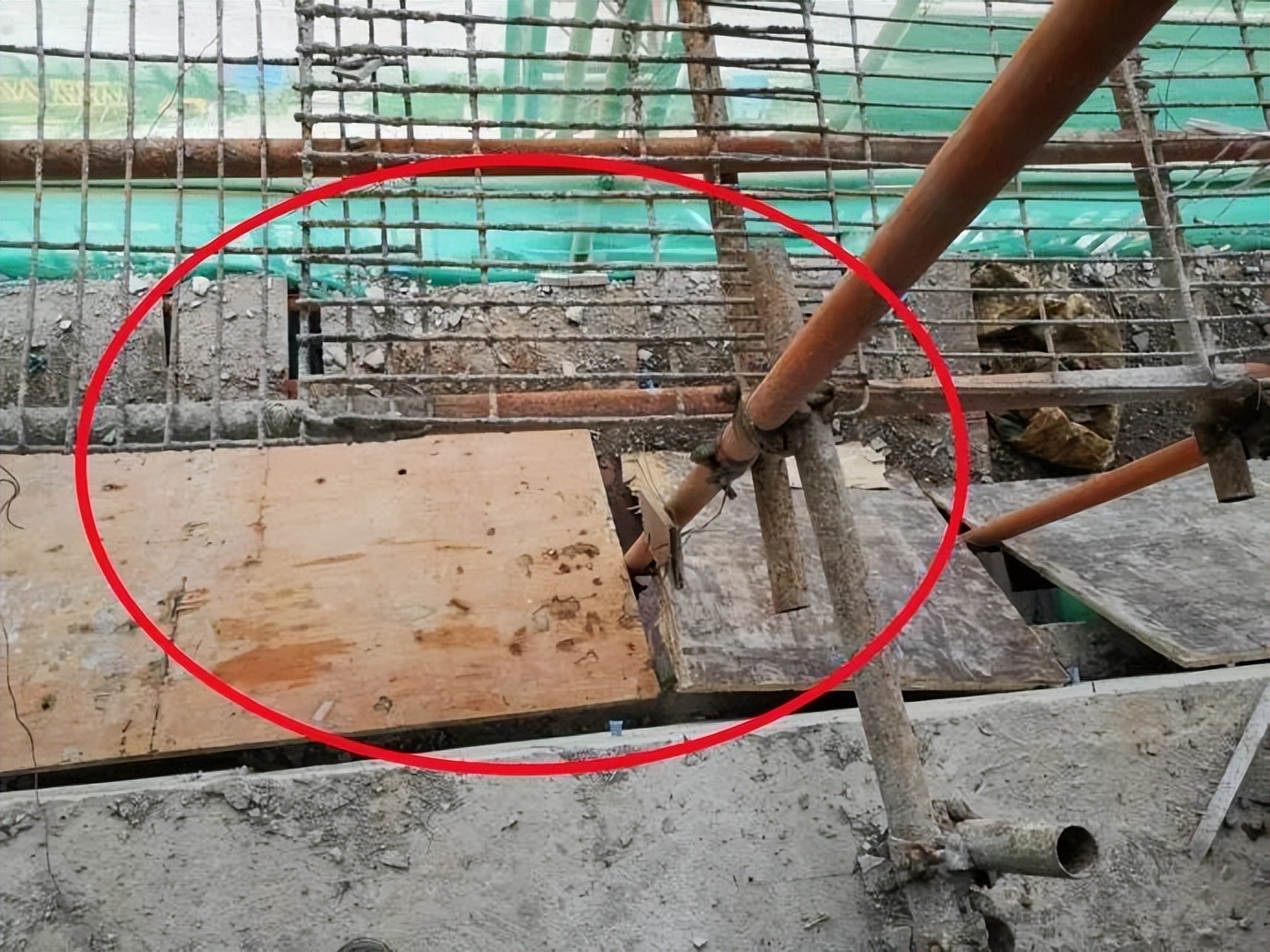 脚手架工程隐患识别图集,脚手架工程安全隐患图片讲解