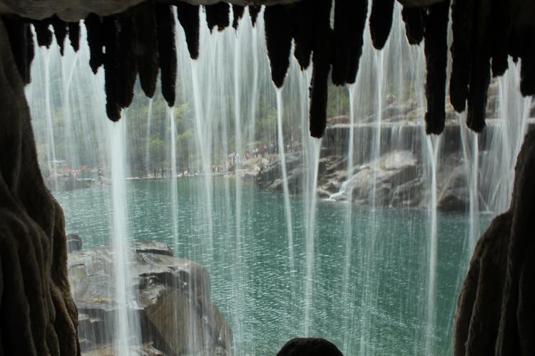 河南七里沟和八里沟哪个好玩,八里沟在河南什么地方