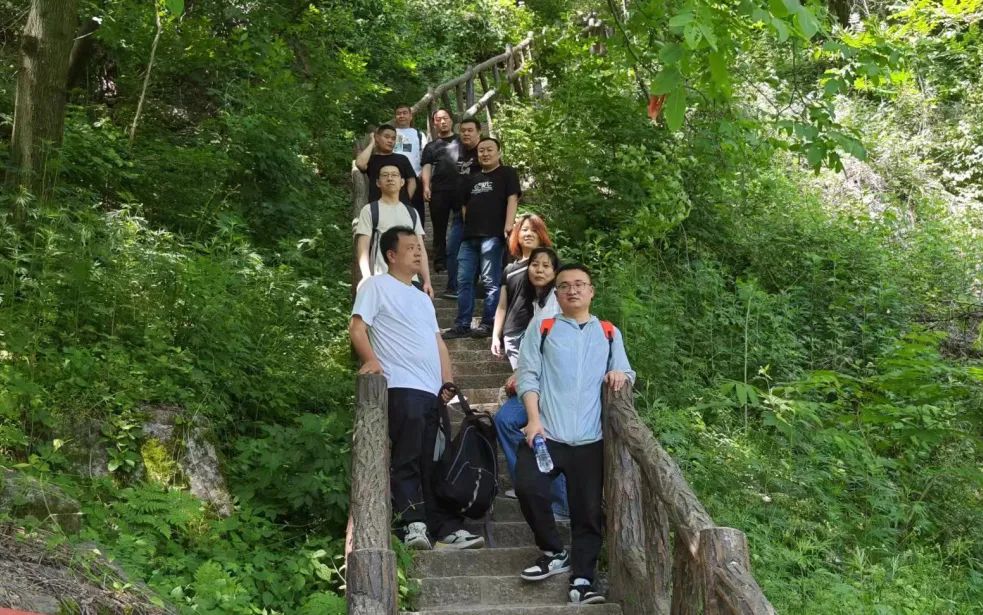 笃行致远不负韶华砥砺前行,笃行致远不负芳华全文