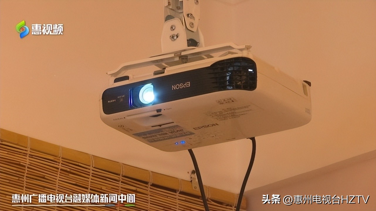 酒店投影房被告影片侵权如何解决,酒店电视投影仪侵权