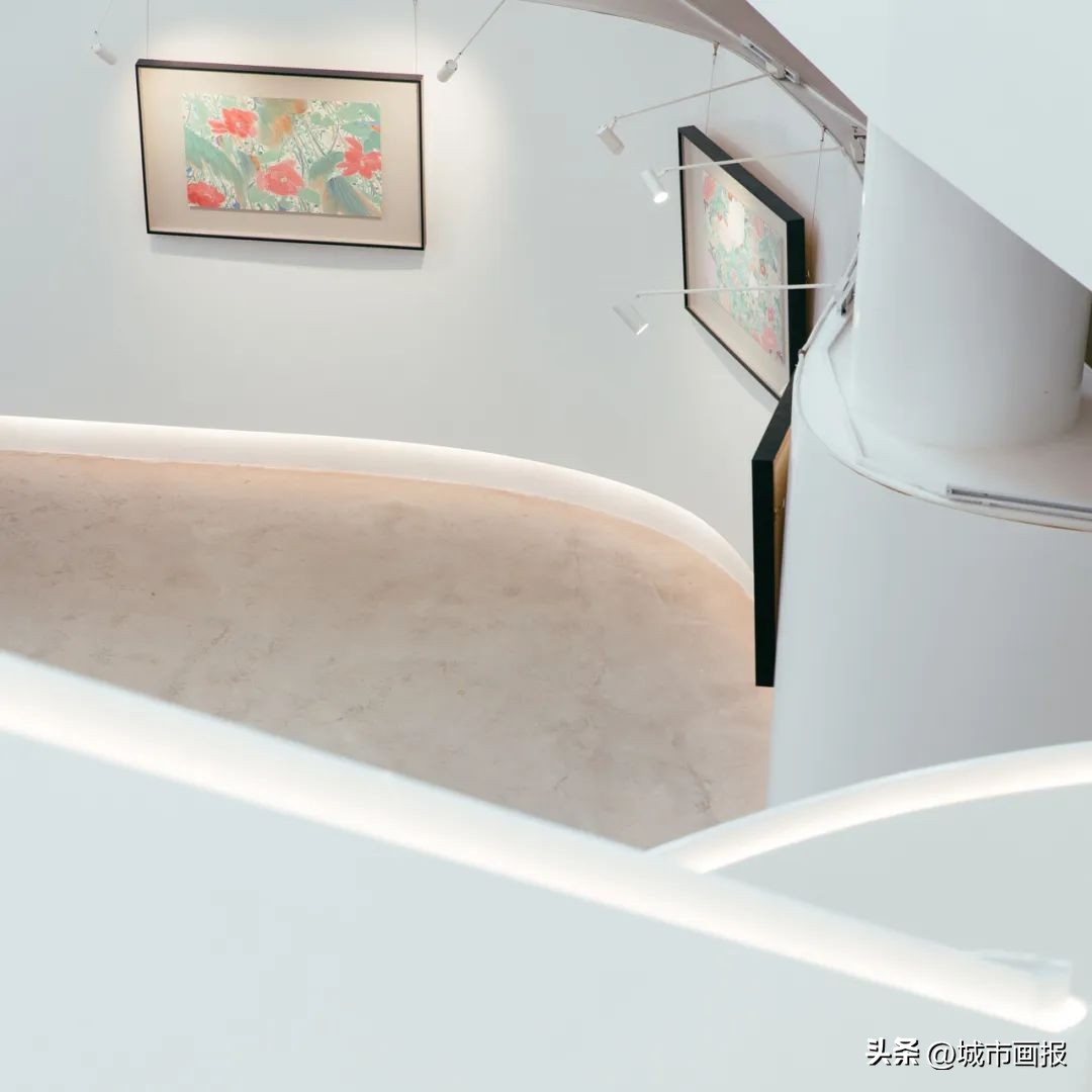 新年第一天，我去打卡一间森林里的美术馆